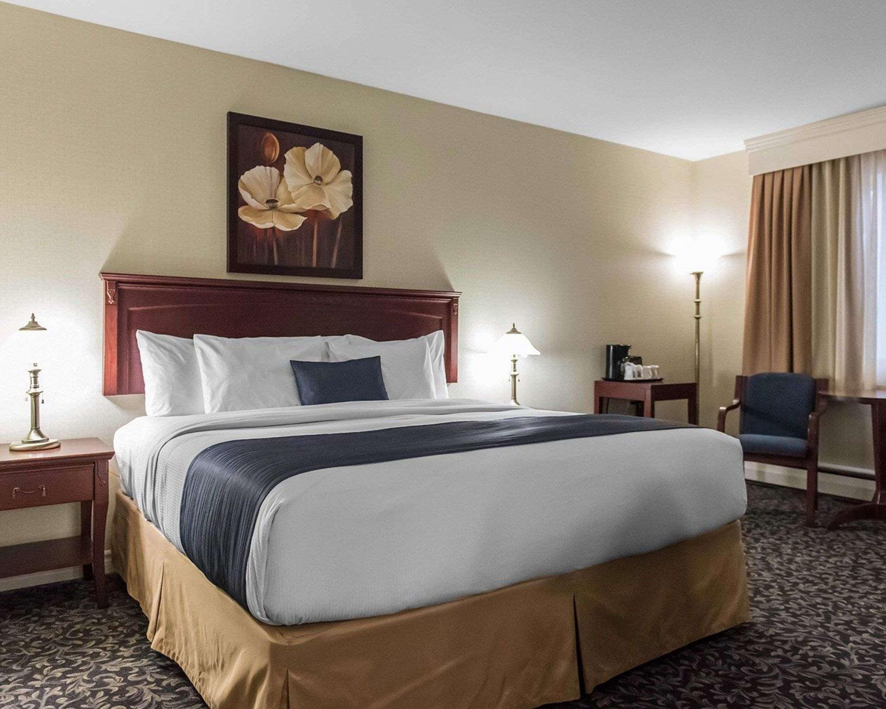Quality Inn מונט-לורייה מראה חיצוני תמונה