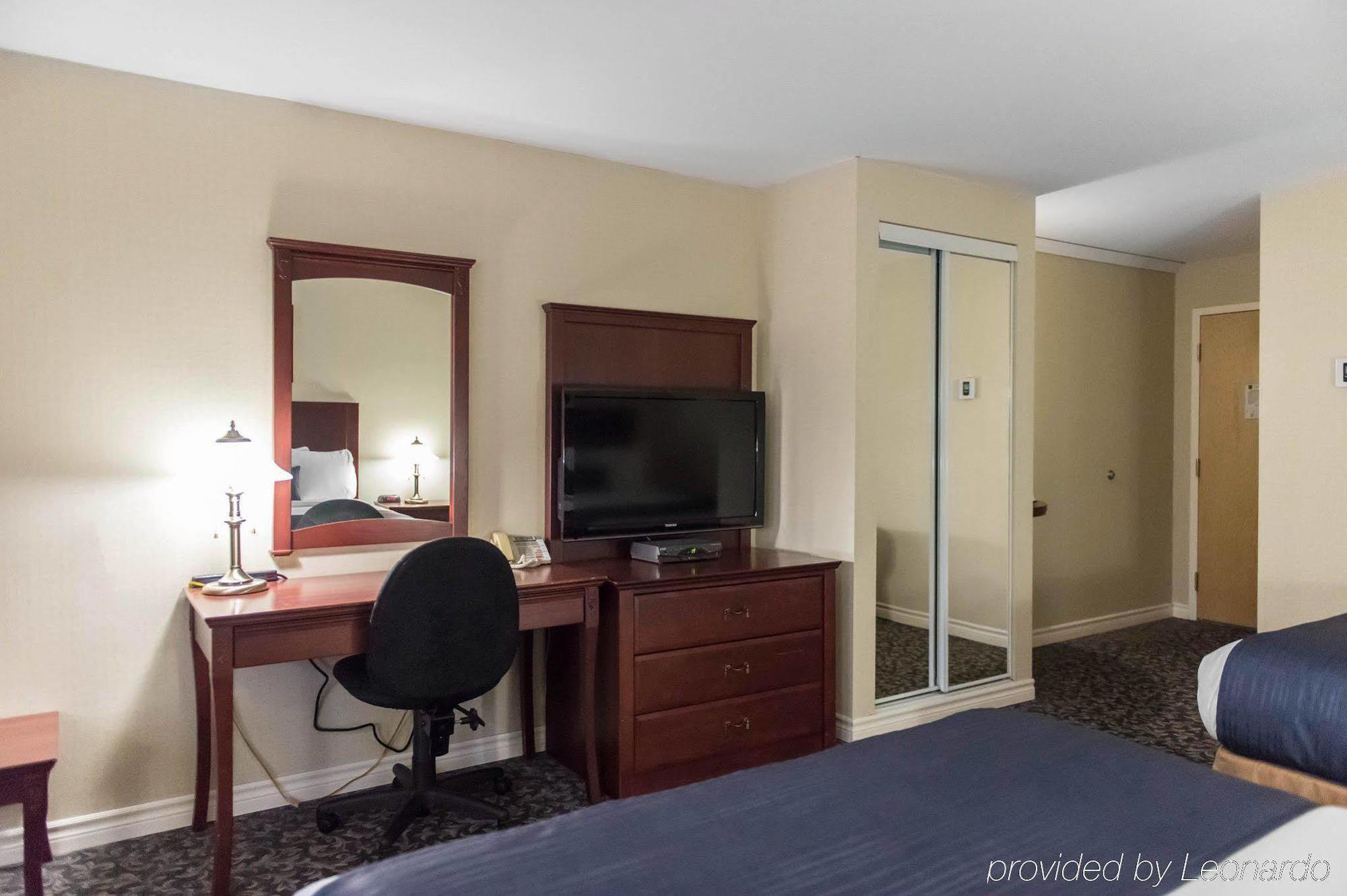 Quality Inn מונט-לורייה מראה חיצוני תמונה